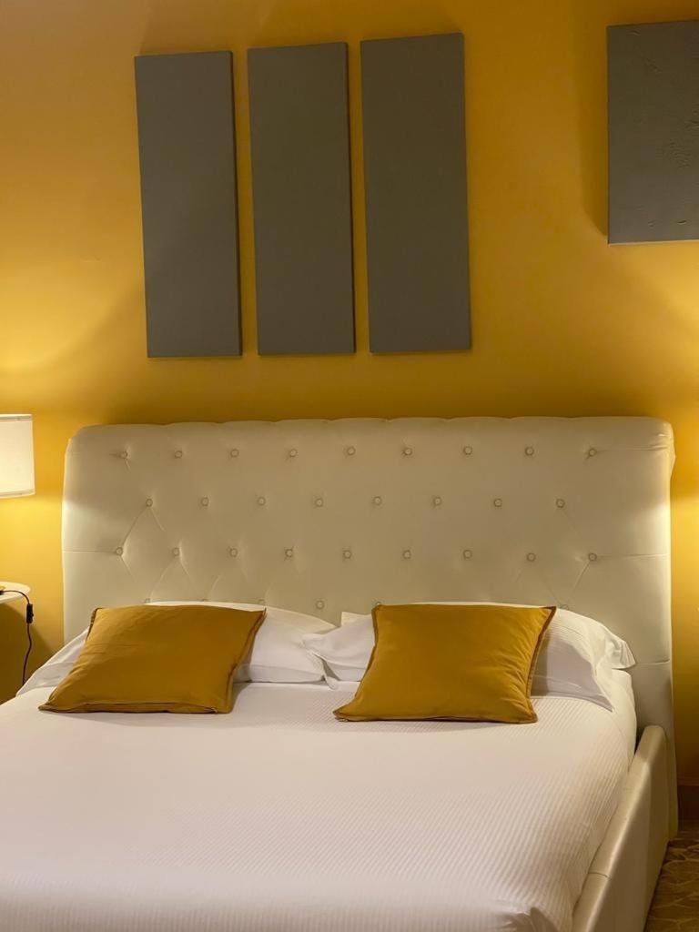 Central Suite Bed&Breakfast Bolonia Exterior foto